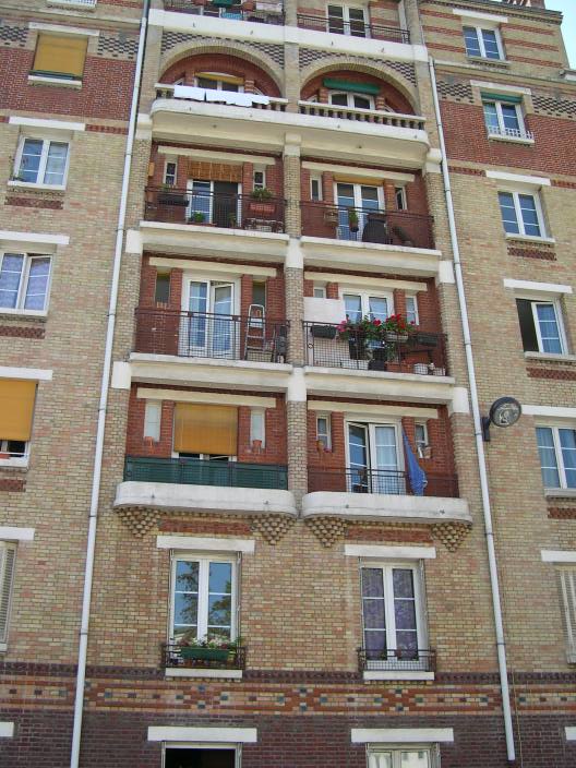 immeuble en briques (5e)